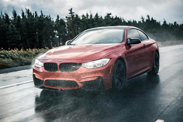 Mastering Your Vehicle: Optimal Traction Control Settings for Navigating Icy Roads in the UK